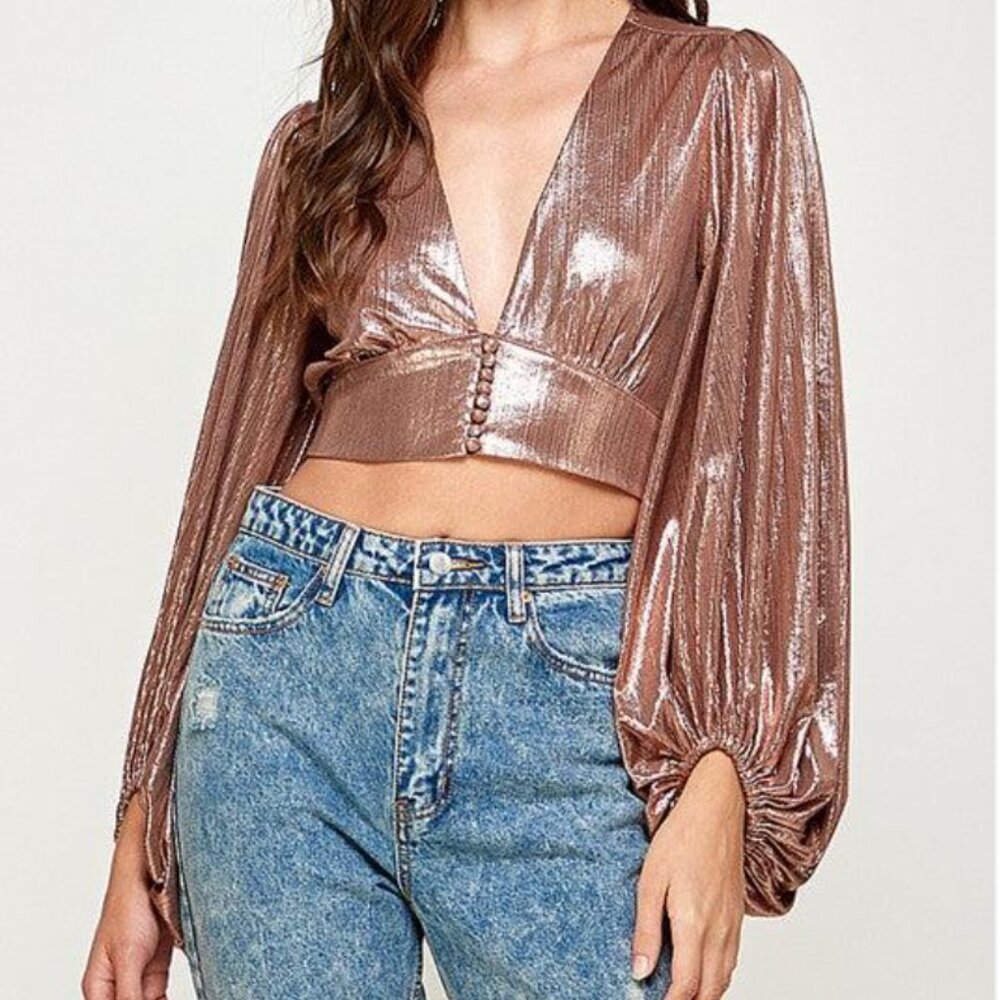 Signature 8  deep v-neck metallic balloon sleeve top size small